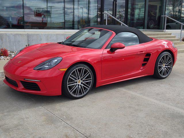 new 2025 Porsche 718 Boxster car