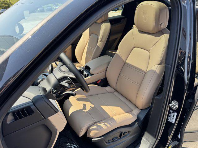 new 2025 Porsche Cayenne car