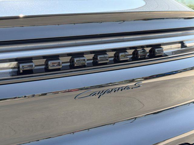 new 2025 Porsche Cayenne car