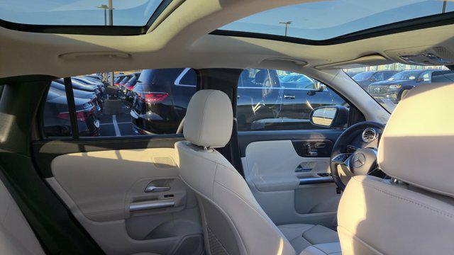 new 2025 Mercedes-Benz GLA 250 car, priced at $48,295