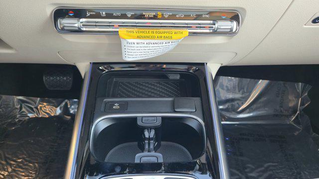 new 2025 Mercedes-Benz GLA 250 car, priced at $48,295