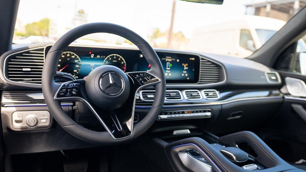 new 2024 Mercedes-Benz GLE 580 car, priced at $105,100