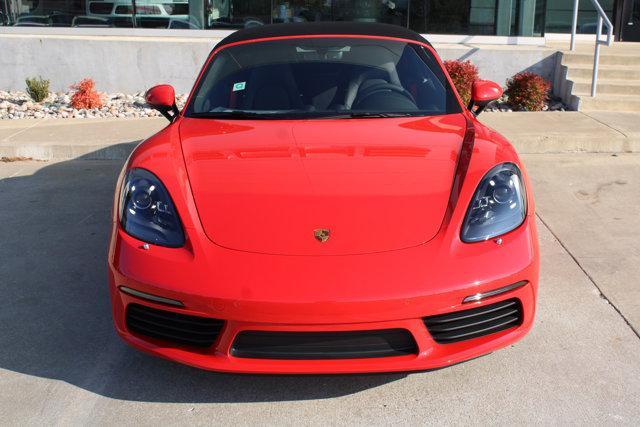 new 2025 Porsche 718 Boxster car