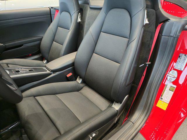 new 2025 Porsche 718 Boxster car