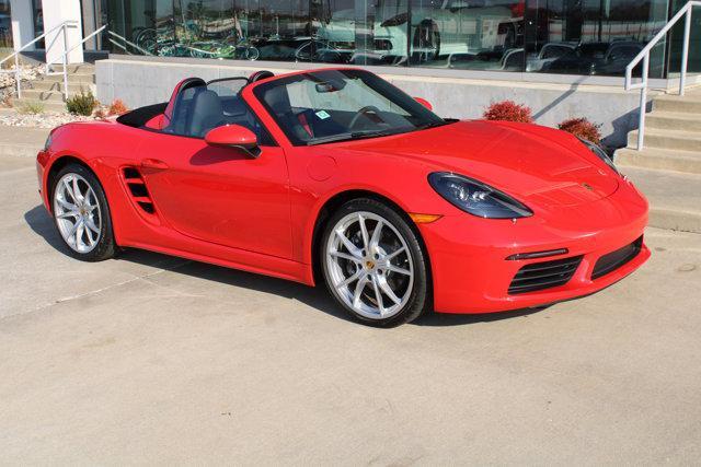 new 2025 Porsche 718 Boxster car