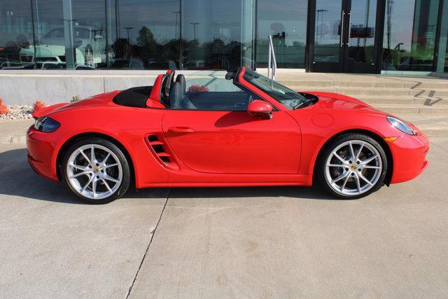 new 2025 Porsche 718 Boxster car