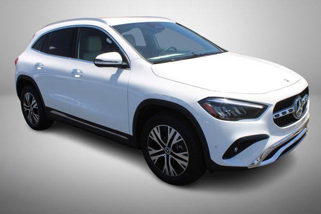 new 2025 Mercedes-Benz GLA 250 car, priced at $47,895