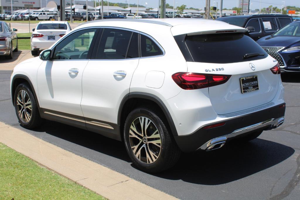 new 2025 Mercedes-Benz GLA 250 car, priced at $47,895