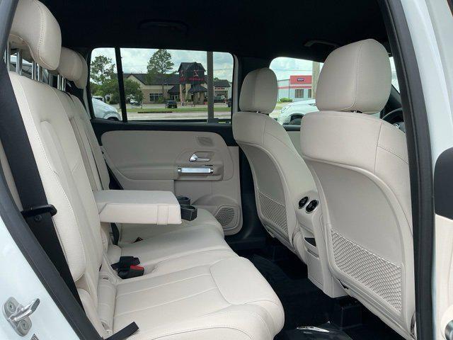 new 2025 Mercedes-Benz GLB 250 car, priced at $48,645
