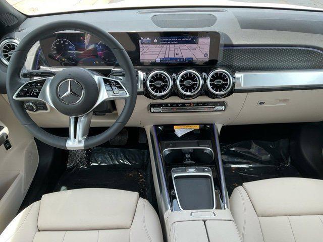 new 2025 Mercedes-Benz GLB 250 car, priced at $48,645