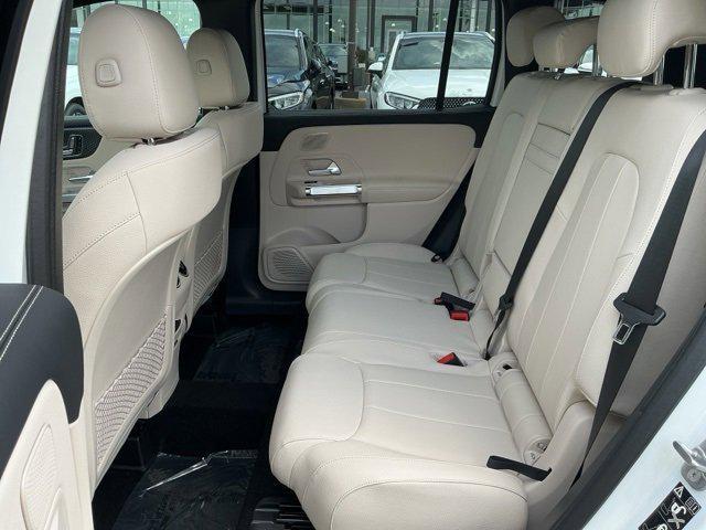 new 2025 Mercedes-Benz GLB 250 car, priced at $48,645
