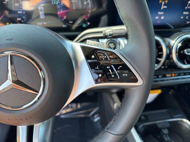 new 2025 Mercedes-Benz GLB 250 car, priced at $44,550