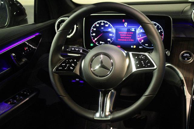 new 2025 Mercedes-Benz GLC 300 car, priced at $53,765