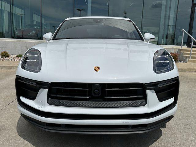 new 2025 Porsche Macan car