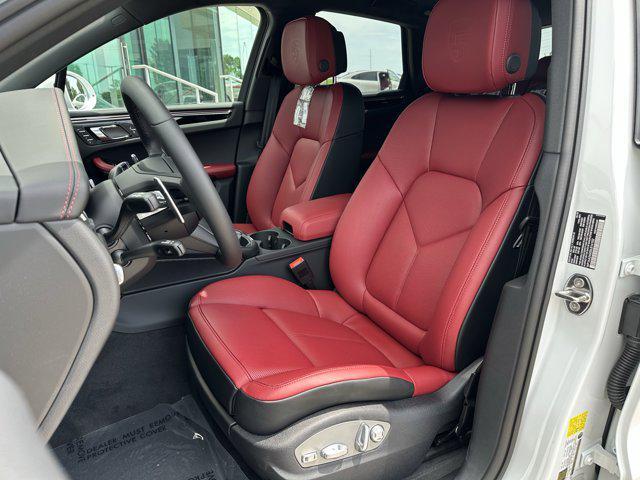 new 2025 Porsche Macan car