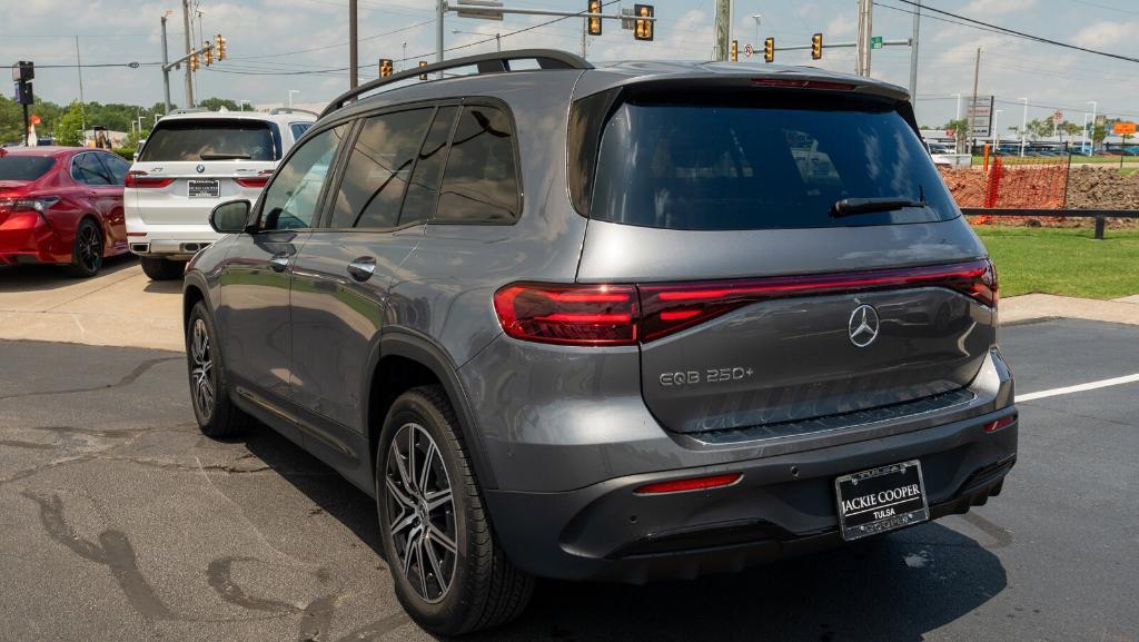 new 2024 Mercedes-Benz EQB 250 car, priced at $63,500