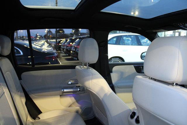 new 2025 Mercedes-Benz GLB 250 car, priced at $50,595