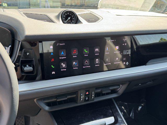 new 2025 Porsche Cayenne car