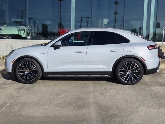 new 2025 Porsche Macan car