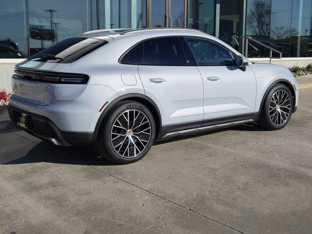 new 2025 Porsche Macan car