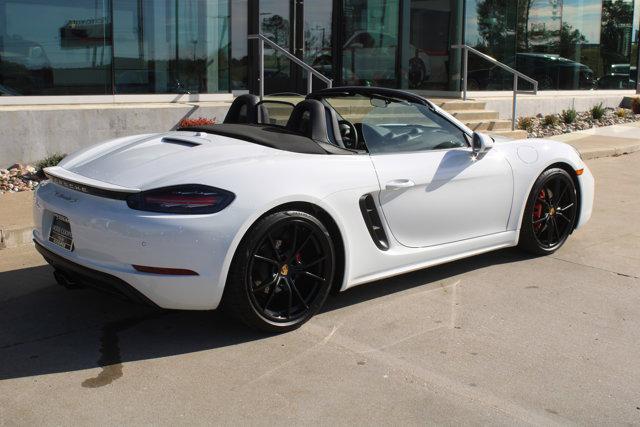 new 2024 Porsche 718 Boxster car