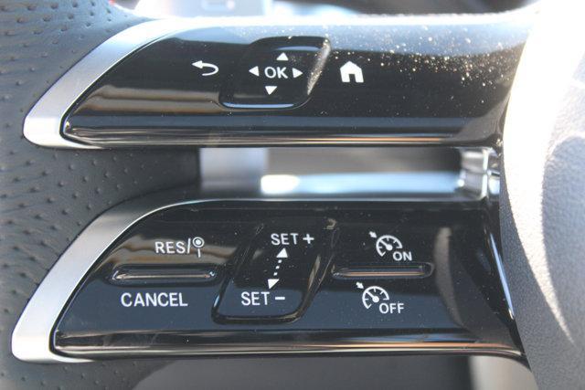 new 2025 Mercedes-Benz GLB 250 car, priced at $52,720