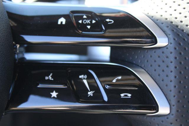 new 2025 Mercedes-Benz GLB 250 car, priced at $52,720