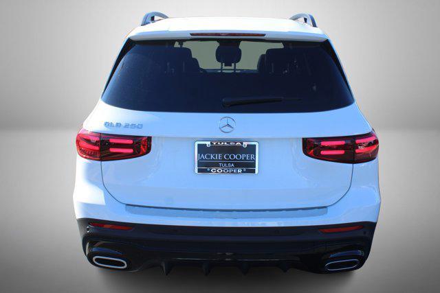 new 2025 Mercedes-Benz GLB 250 car, priced at $52,720