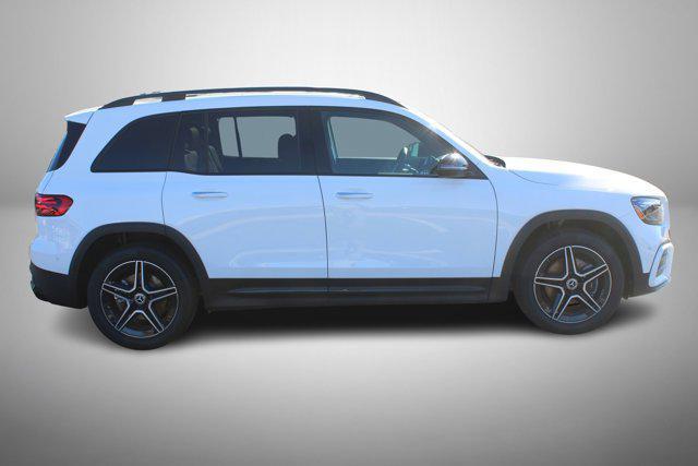 new 2025 Mercedes-Benz GLB 250 car, priced at $52,720