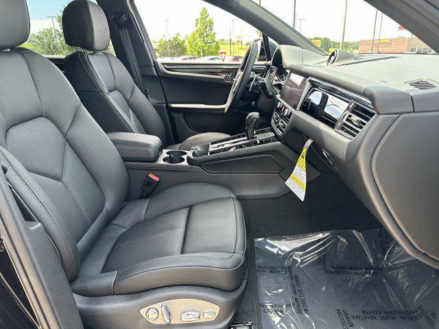 new 2025 Porsche Macan car