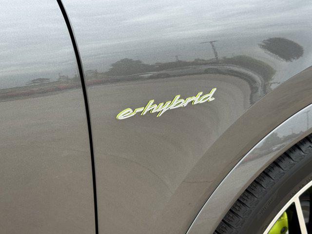 new 2025 Porsche Cayenne car