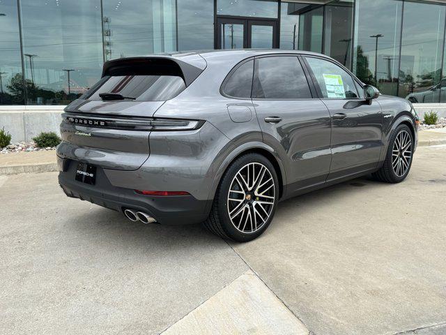 new 2025 Porsche Cayenne car