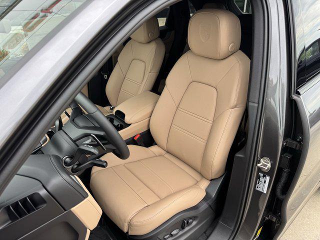 new 2025 Porsche Cayenne car