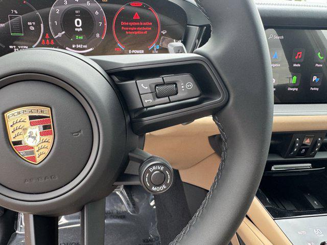 new 2025 Porsche Cayenne car