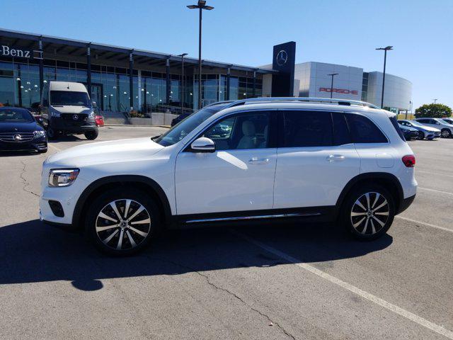 new 2023 Mercedes-Benz GLB 250 car, priced at $50,400