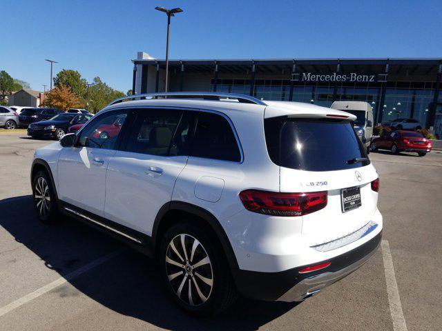 new 2023 Mercedes-Benz GLB 250 car, priced at $50,400