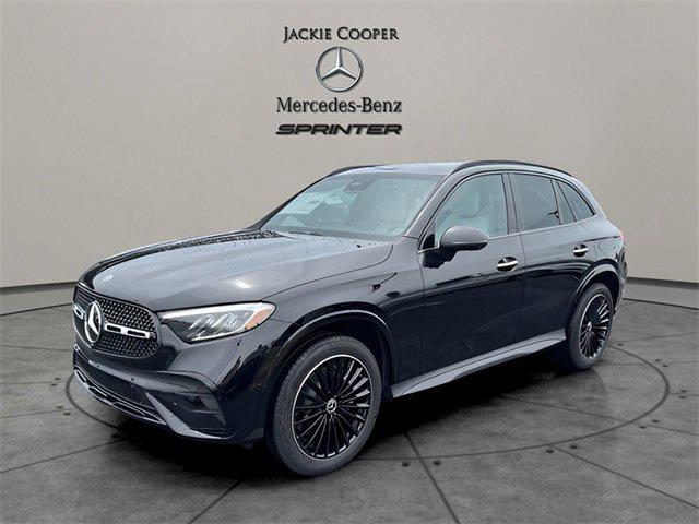 new 2025 Mercedes-Benz GLC 300 car, priced at $61,755