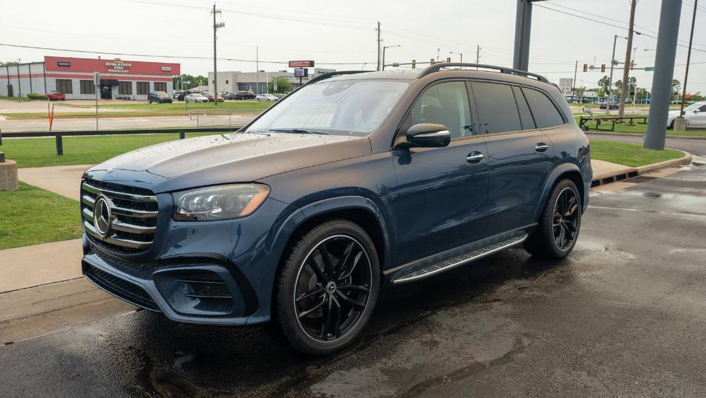 new 2024 Mercedes-Benz GLS 450 car, priced at $102,750