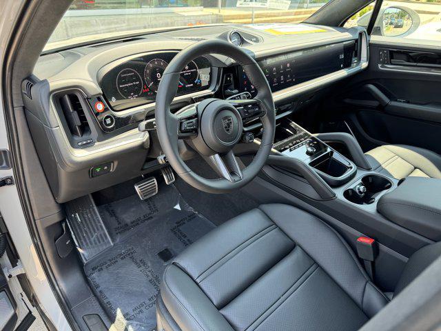 new 2025 Porsche Cayenne car