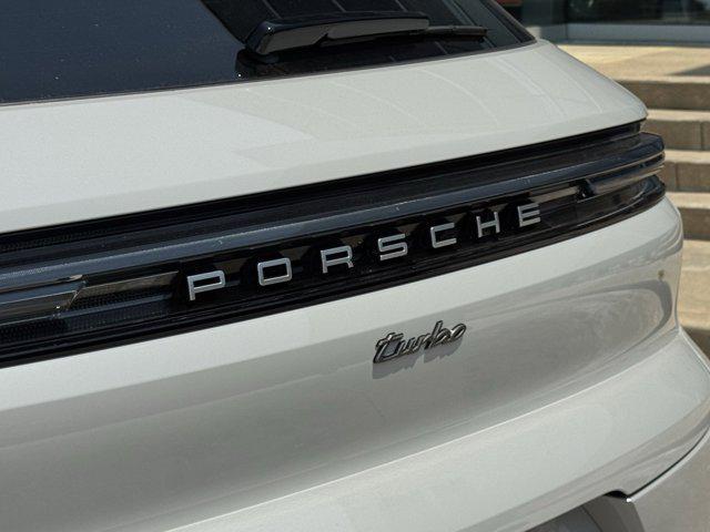 new 2025 Porsche Cayenne car