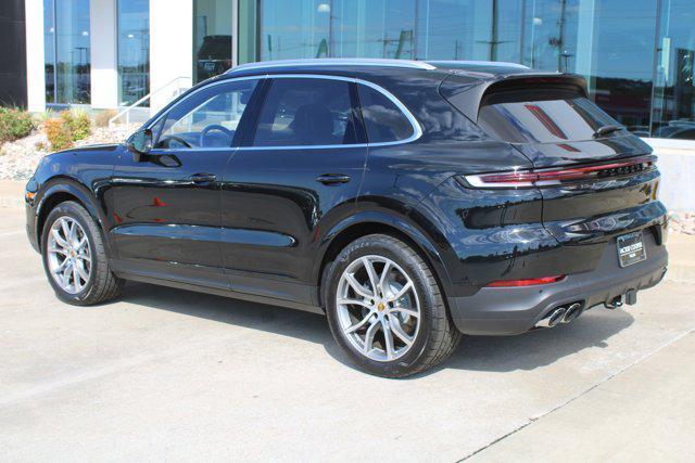 new 2024 Porsche Cayenne car