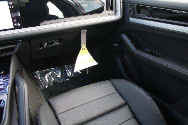 new 2024 Porsche Cayenne car