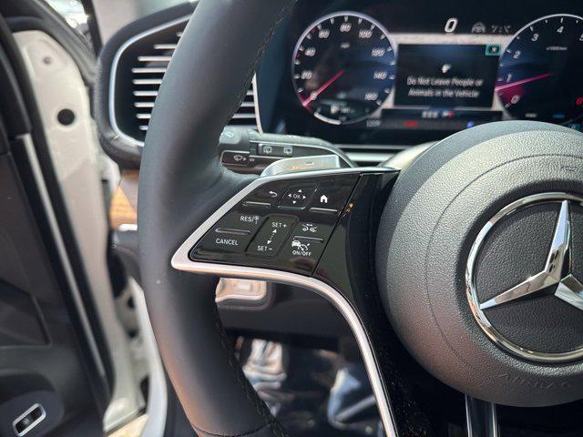 new 2025 Mercedes-Benz GLE 450 car, priced at $89,235