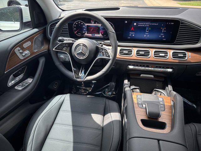new 2025 Mercedes-Benz GLE 450 car, priced at $89,235