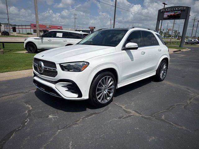 new 2025 Mercedes-Benz GLE 450 car, priced at $89,235