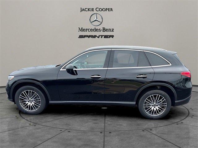 new 2025 Mercedes-Benz GLC 300 car, priced at $57,355