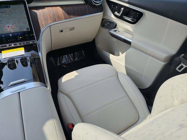 new 2025 Mercedes-Benz GLC 300 car, priced at $59,135