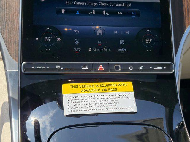 new 2025 Mercedes-Benz GLC 300 car, priced at $59,135