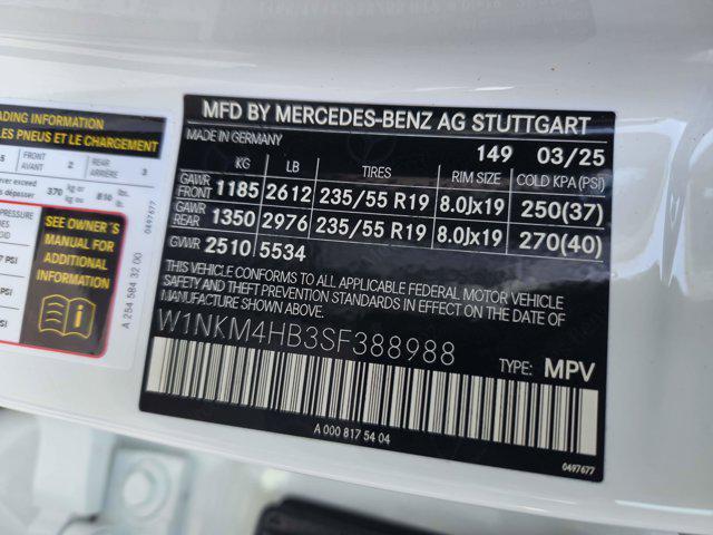 new 2025 Mercedes-Benz GLC 300 car, priced at $59,135