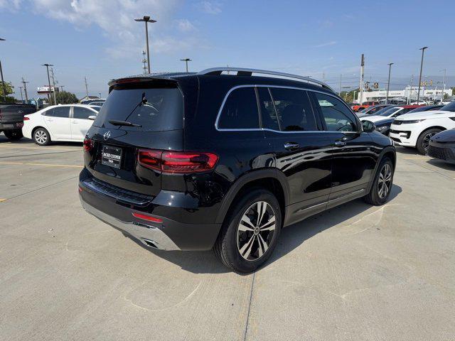 new 2025 Mercedes-Benz GLB 250 car, priced at $47,145